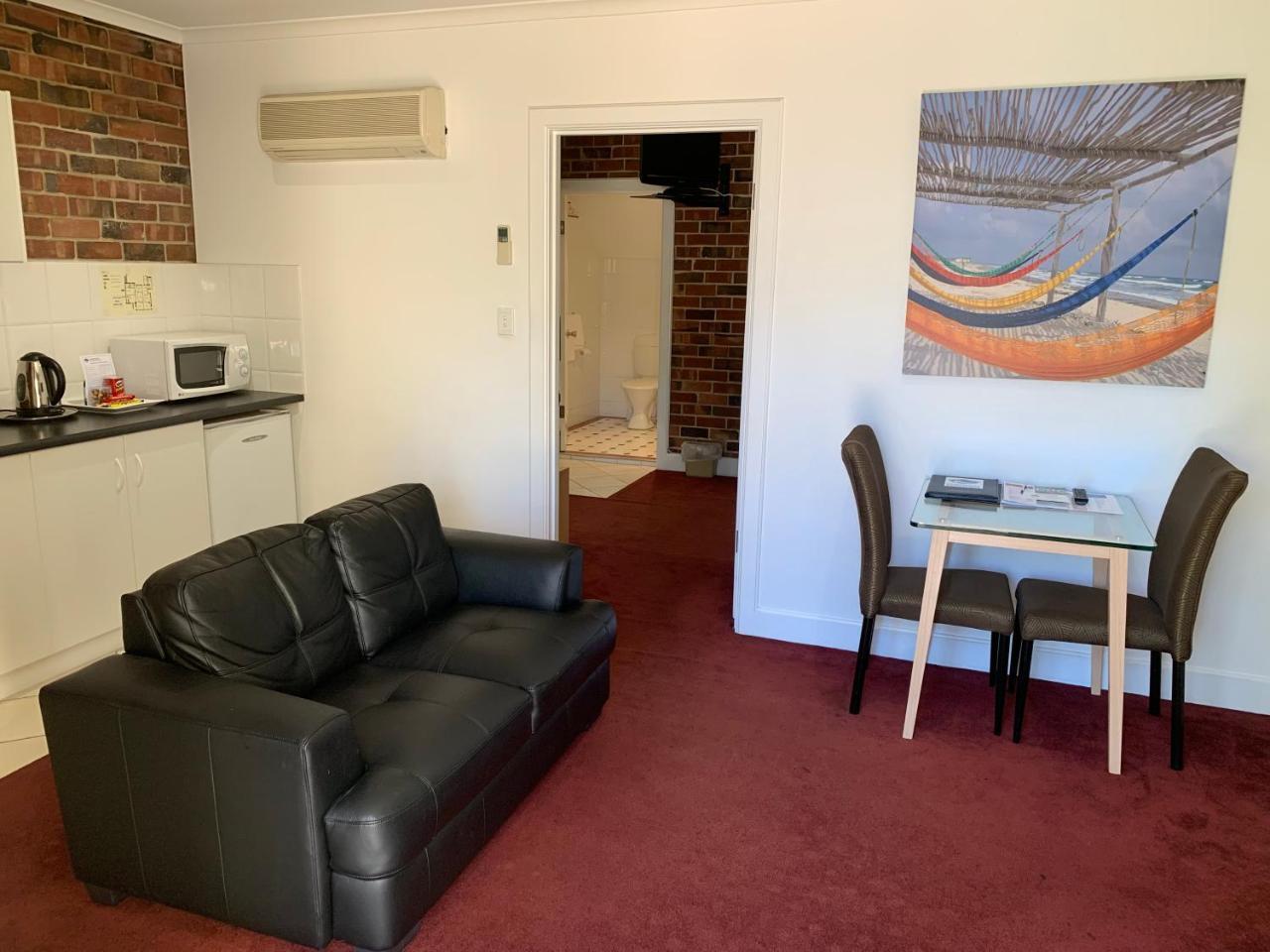 Ensenada Motor Inn And Suites Adelaide Dış mekan fotoğraf