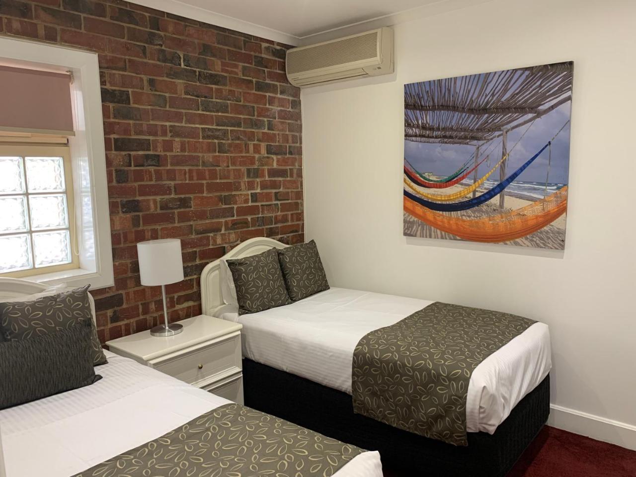 Ensenada Motor Inn And Suites Adelaide Dış mekan fotoğraf